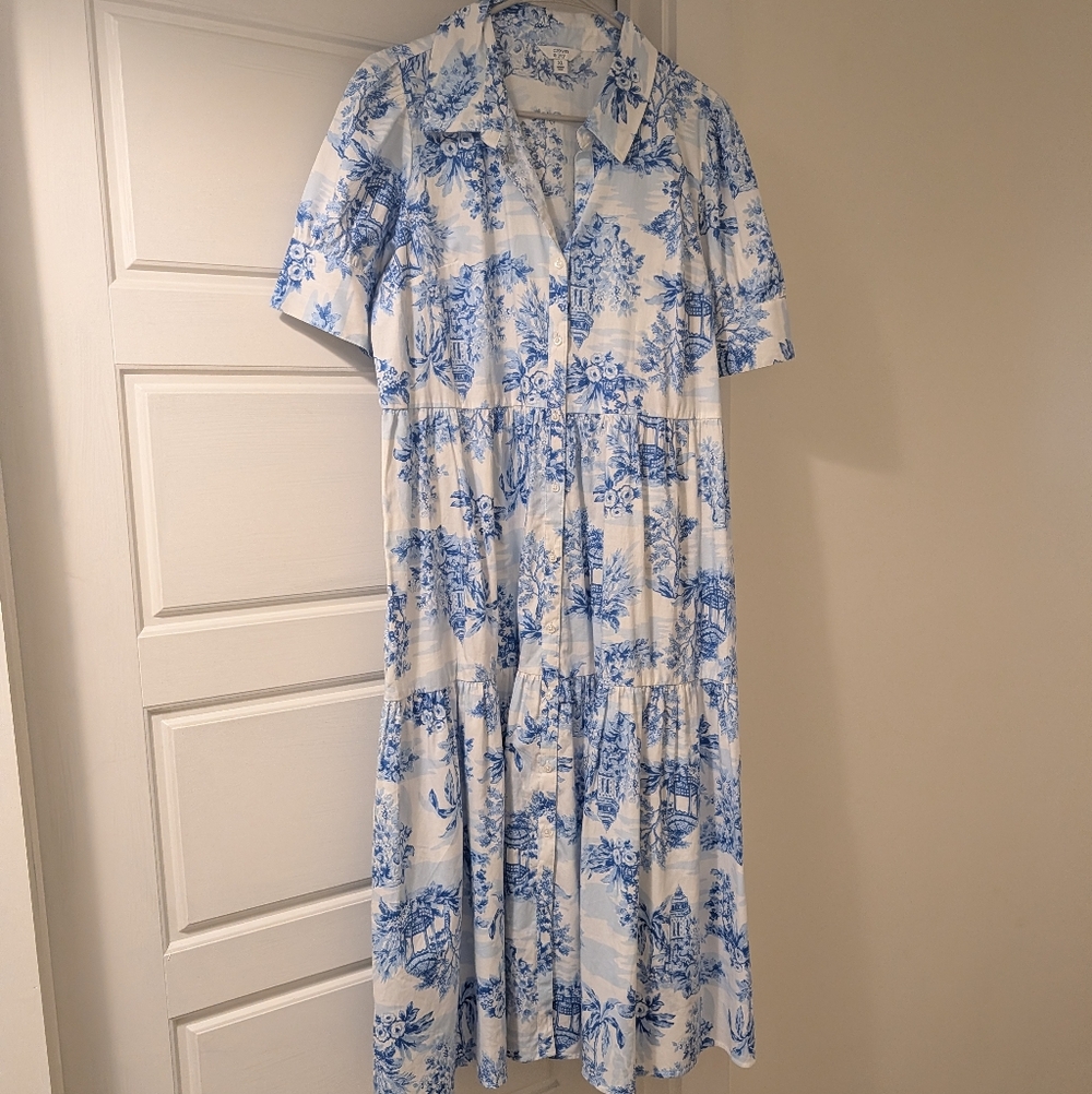 Crown & Ivy Blue and White Scenic Midi Dress